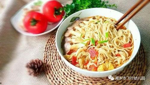 梦见在瓜碗里吃杂面,瓜碗杂面，探寻潜意识中的味蕾之旅