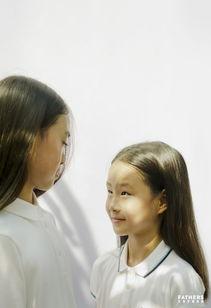 国内吃瓜父女,娱乐至上的狂欢与反思