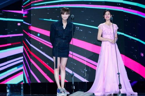 辰辰吃瓜趣事,揭秘娱乐圈幕后花絮