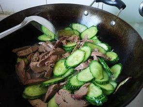 吃瓜对肝脏干嘛,吃瓜对肝脏的神奇益处揭秘