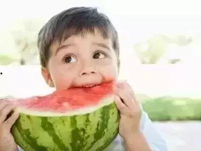 吃瓜超有料情侣,揭秘吃瓜超有料情侣的甜蜜日常