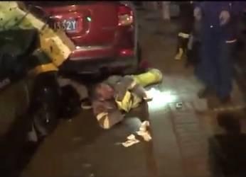 路边吃瓜大爷视频,大爷路边吃瓜，引发网友热议