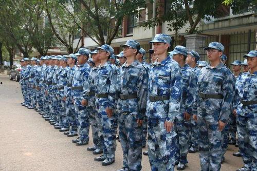 吃瓜视频军训,吃瓜群众围观青春热血